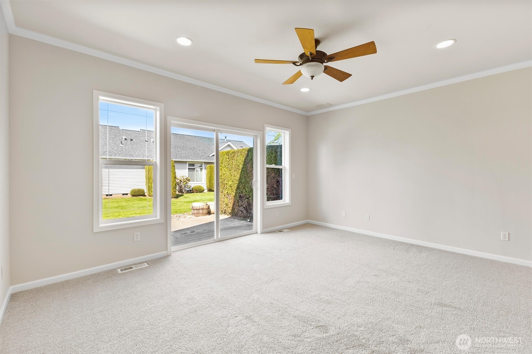 1149 Aaron Drive #B, Lynden, WA 98264