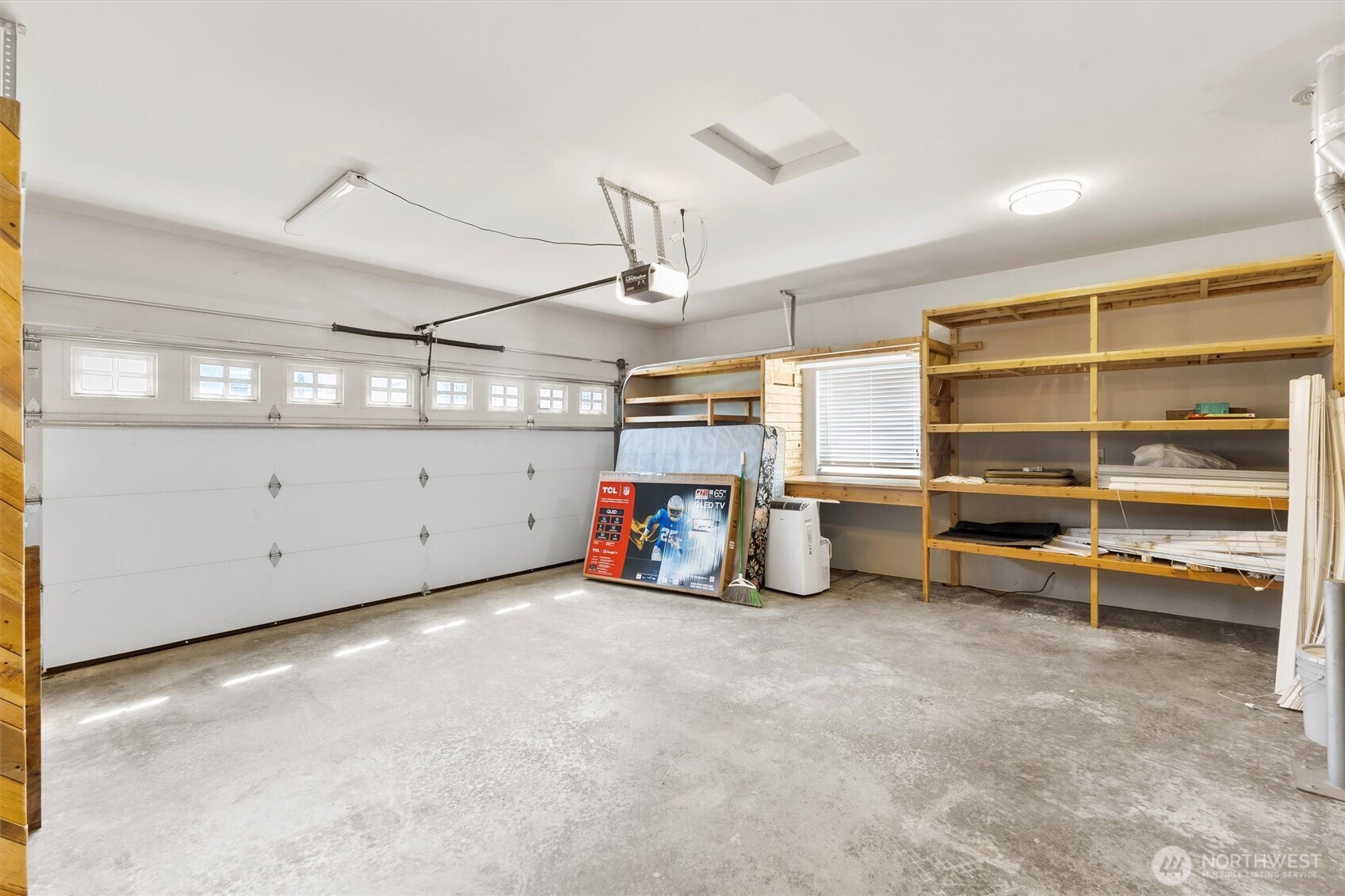 1149 Aaron Drive #B, Lynden, WA 98264