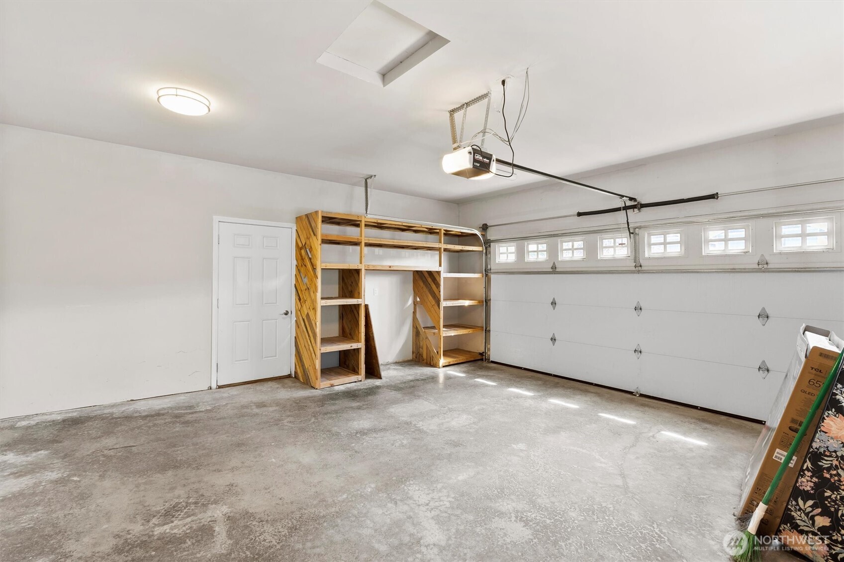 1149 Aaron Drive #B, Lynden, WA 98264