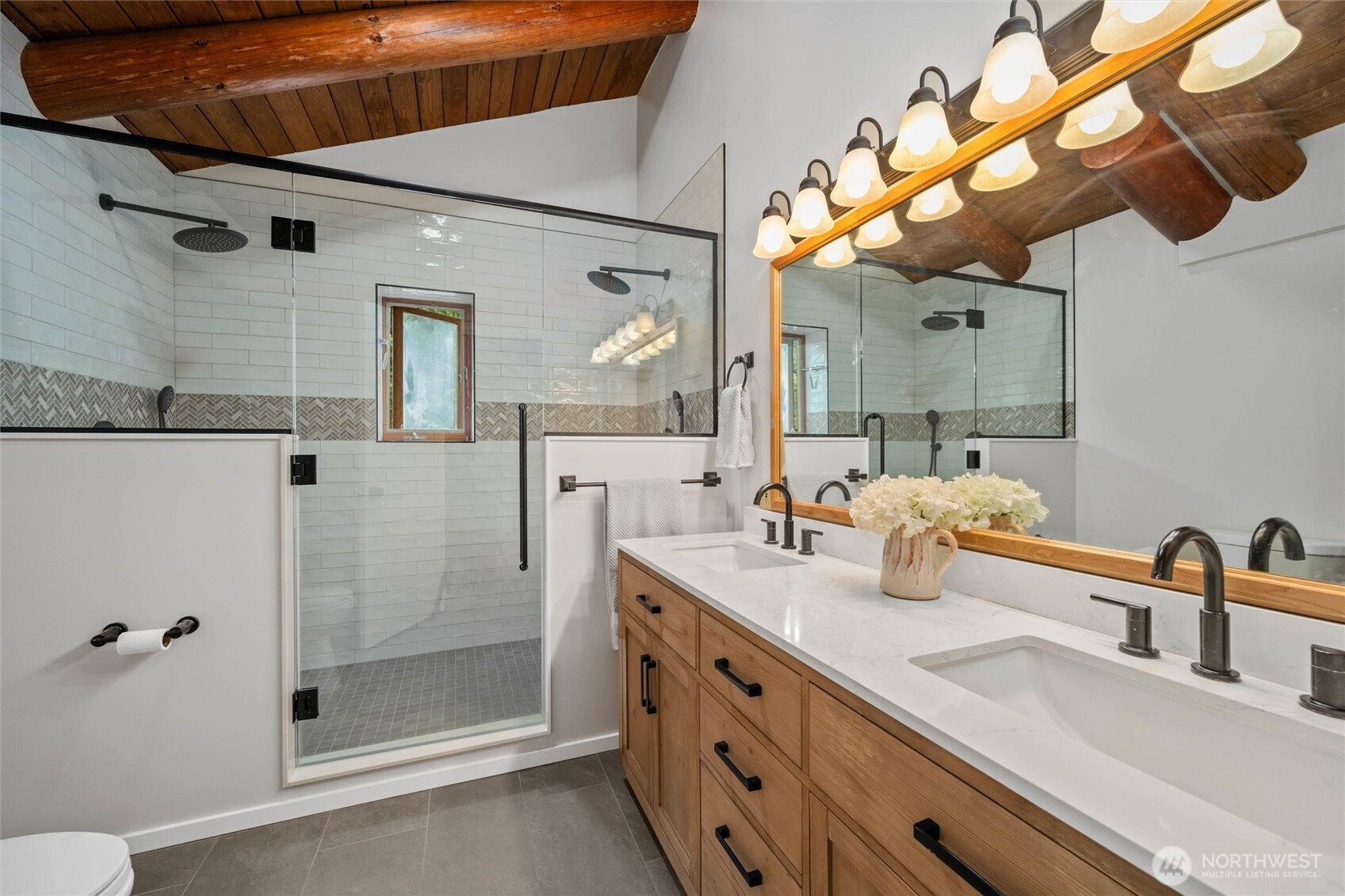 3130 S Bay Vista Drive , Sedro Woolley, WA 98284