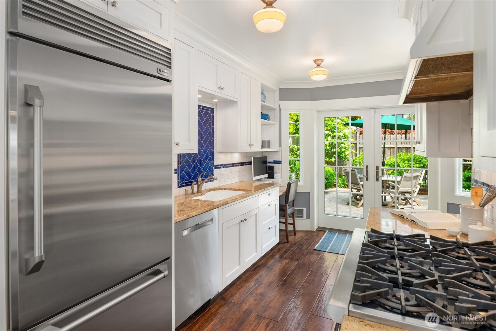 2403 11th Avenue W, Seattle, WA 98119-2501