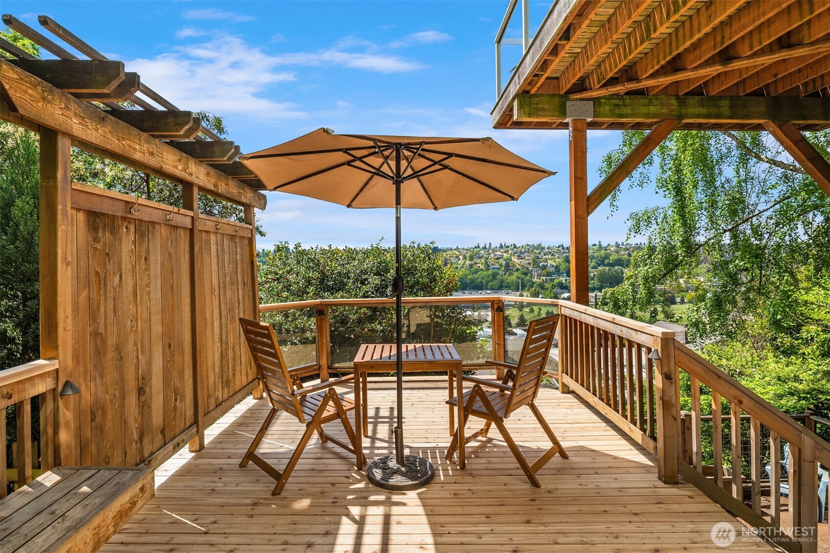 2403 11th Avenue W, Seattle, WA 98119-2501