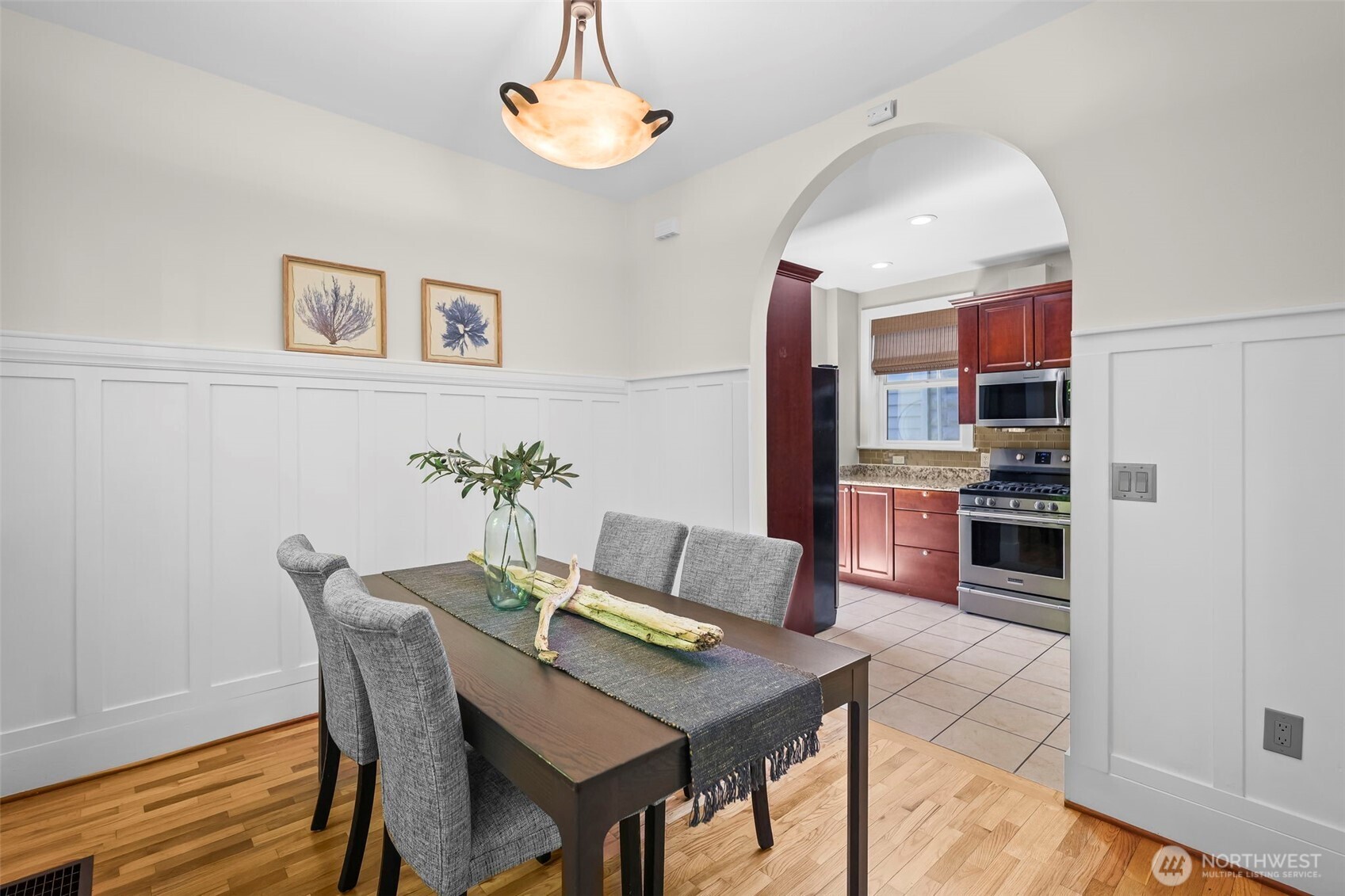 210 N Yakima Avenue , Tacoma, WA 98403
