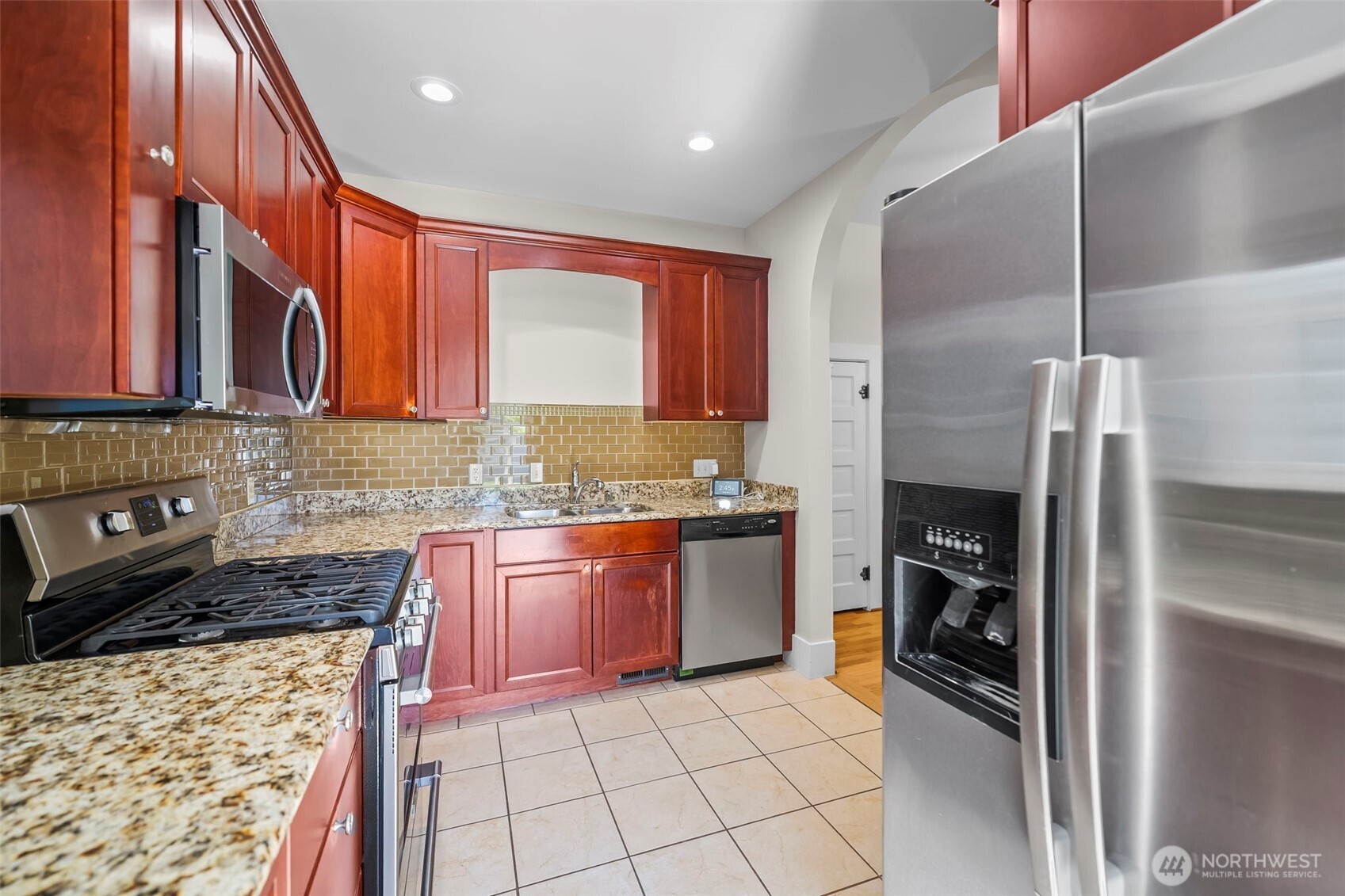 210 N Yakima Avenue , Tacoma, WA 98403