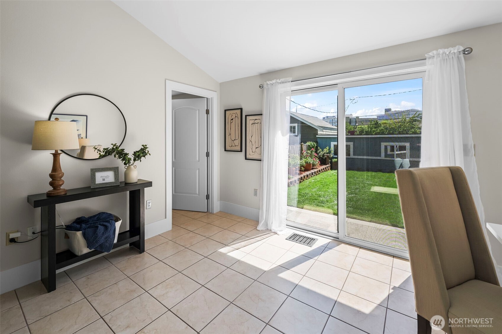 210 N Yakima Avenue , Tacoma, WA 98403