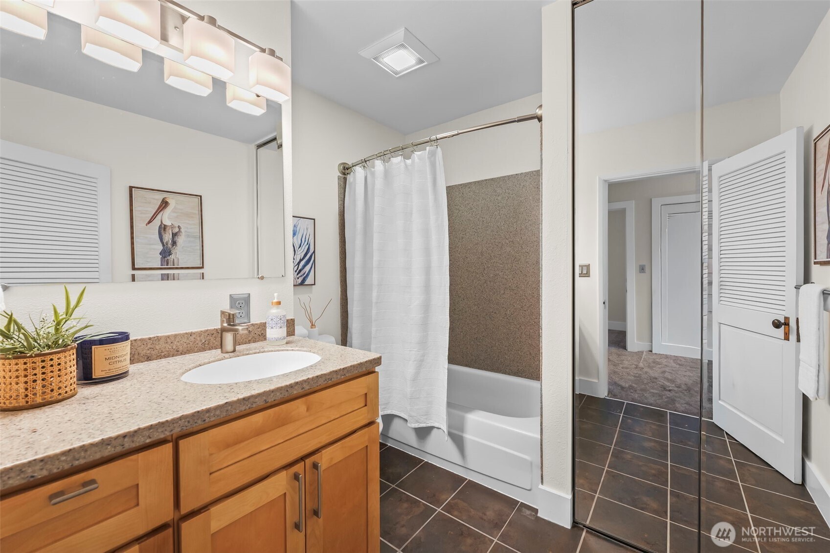 210 N Yakima Avenue , Tacoma, WA 98403