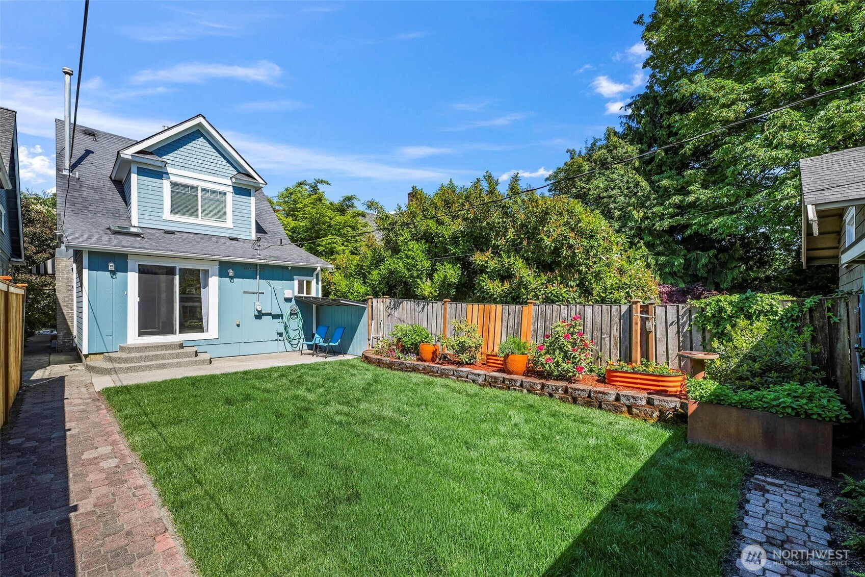 210 N Yakima Avenue , Tacoma, WA 98403