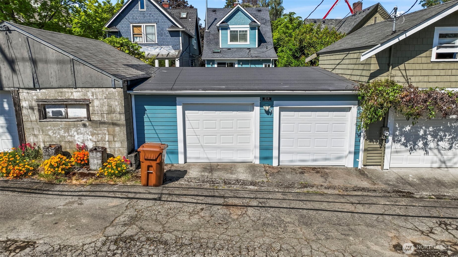 210 N Yakima Avenue , Tacoma, WA 98403