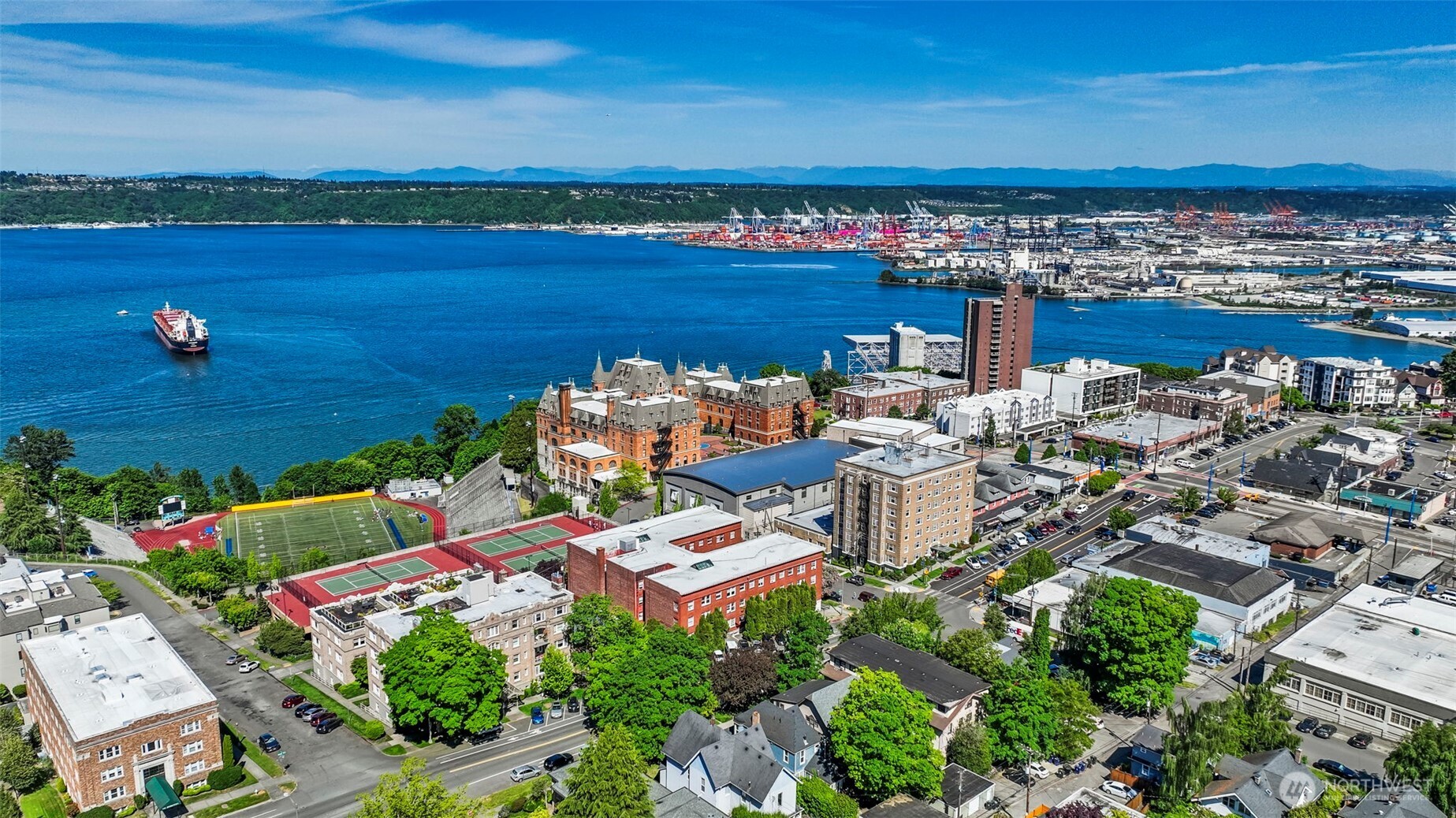 210 N Yakima Avenue , Tacoma, WA 98403