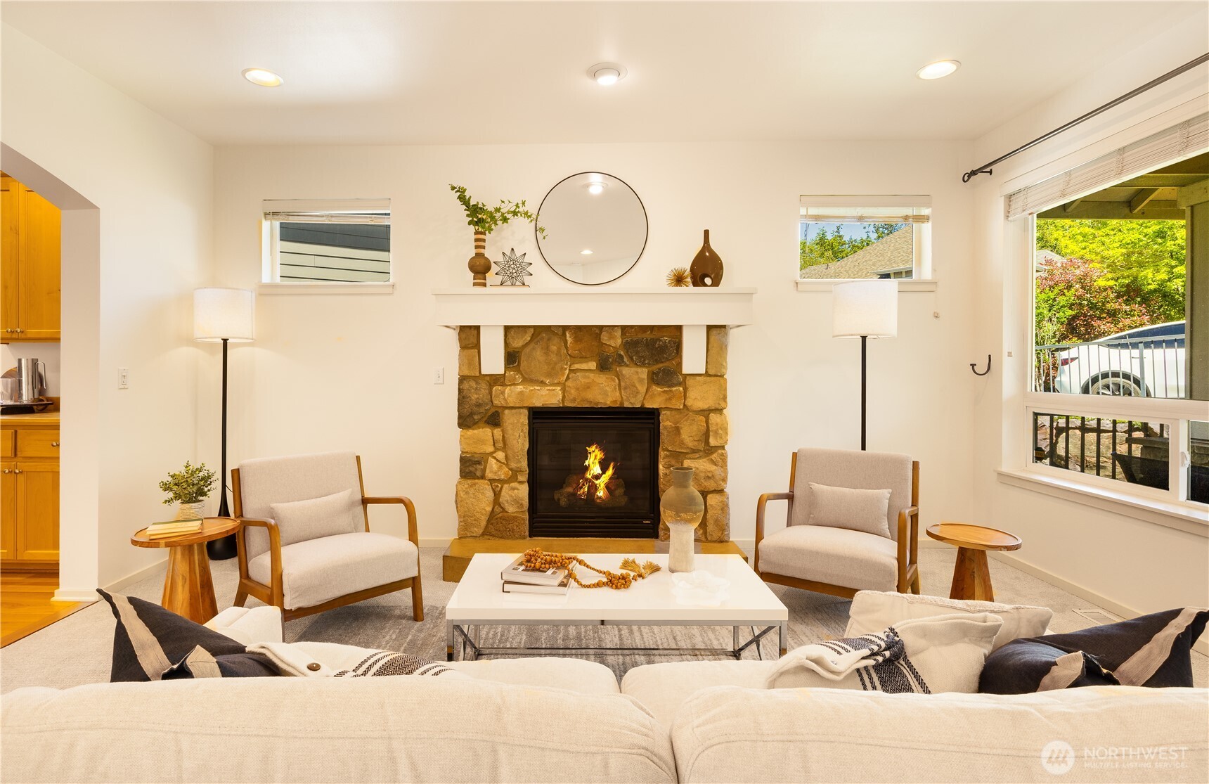2055 Larchmount Drive NE, Issaquah, WA 98029