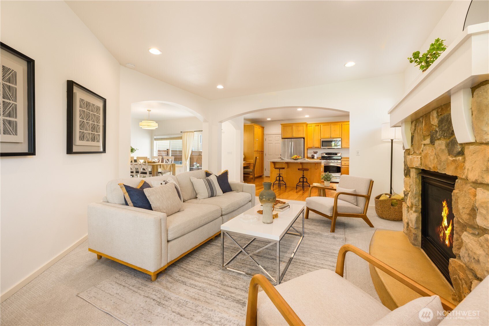 2055 Larchmount Drive NE, Issaquah, WA 98029