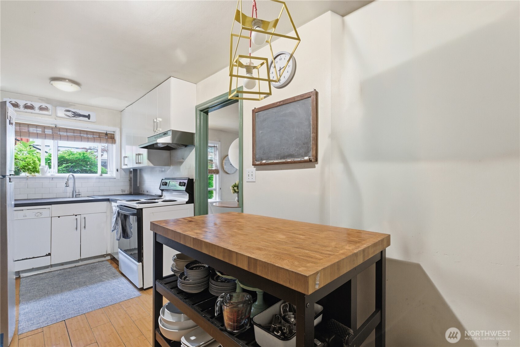 3444 34th Avenue W, Seattle, WA 98199-1608
