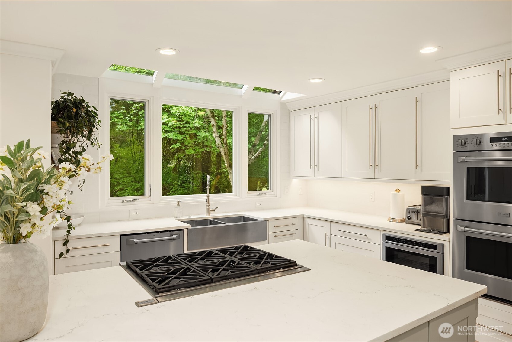 14214 216th Avenue NE, Woodinville, WA 98077