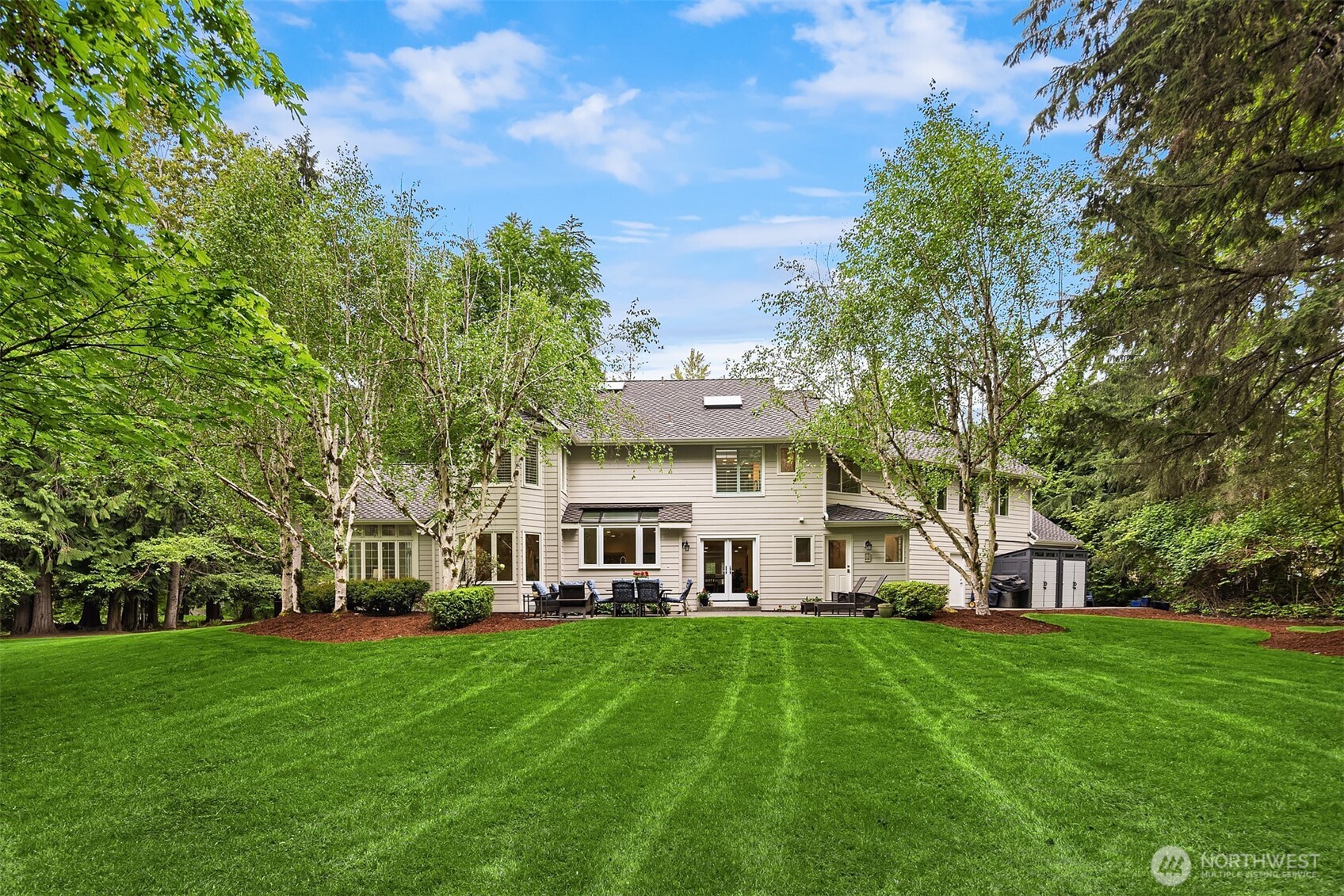 14214 216th Avenue NE, Woodinville, WA 98077