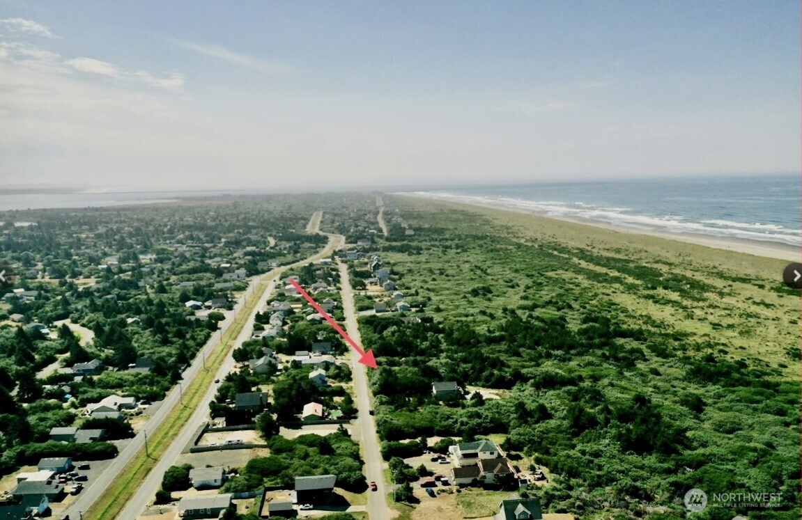 525 Sand Dune Avenue SW, Ocean Shores, WA 98569