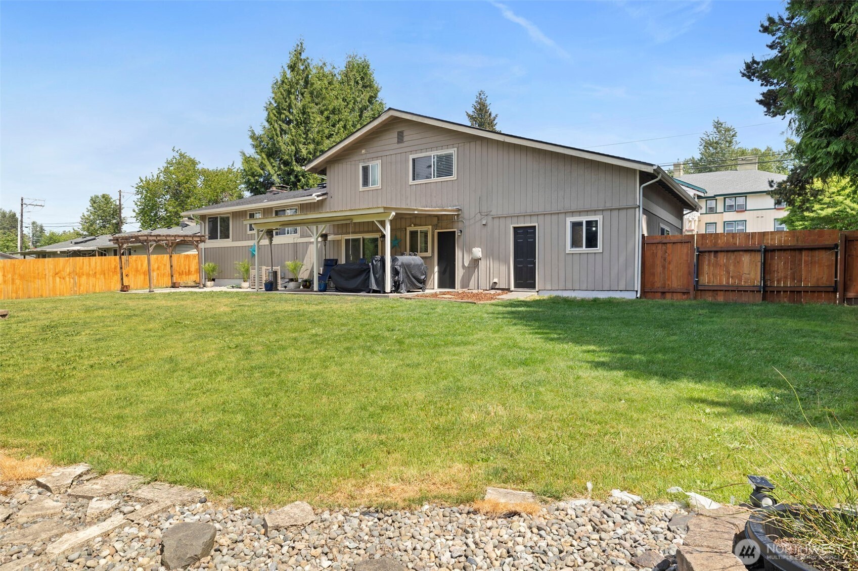11410 94th Avenue E, Puyallup, WA 98373