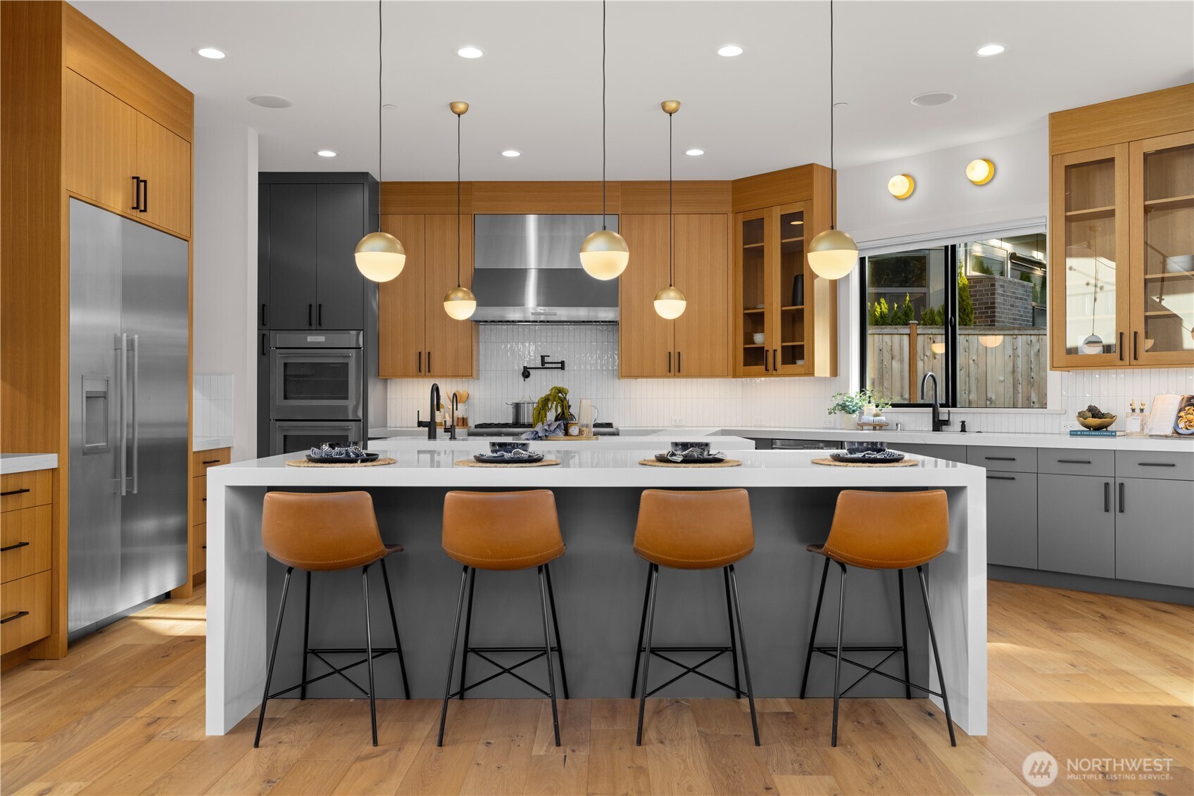 5225 114th Ave NE , Kirkland, WA 98033