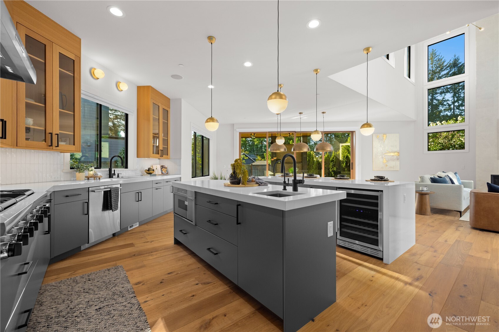 5225 114th Ave NE , Kirkland, WA 98033