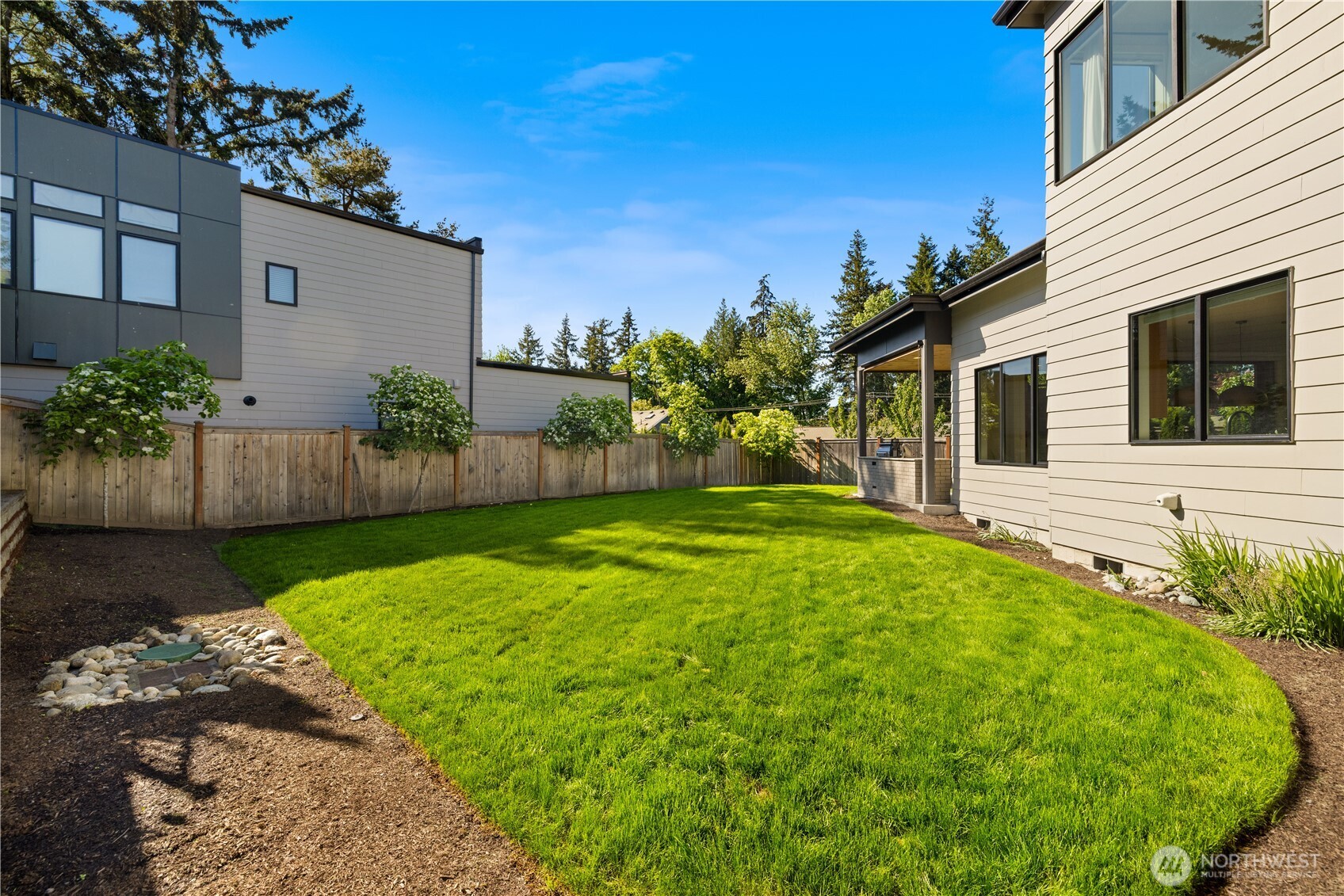 5225 114th Ave NE , Kirkland, WA 98033