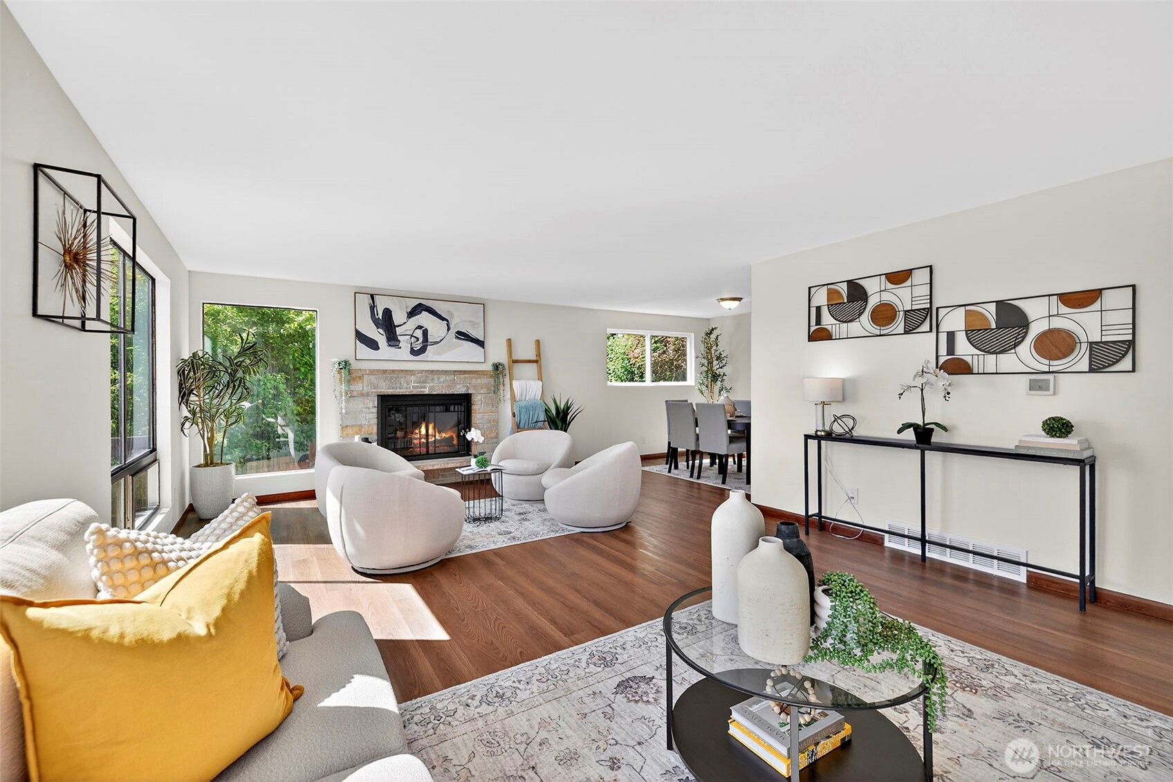 3415 24th Avenue W, Seattle, WA 98199