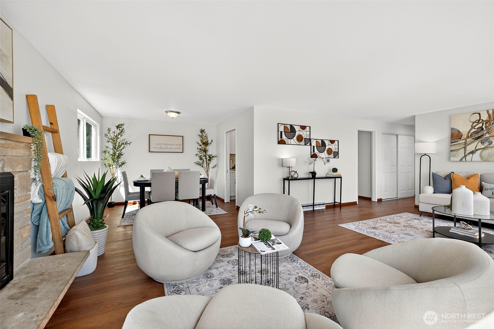 3415 24th Avenue W, Seattle, WA 98199