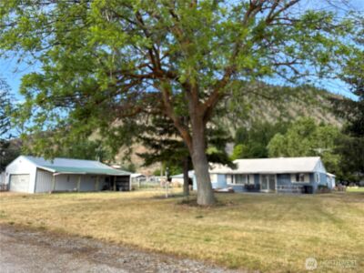 221 Third Street , Brewster, WA 98812