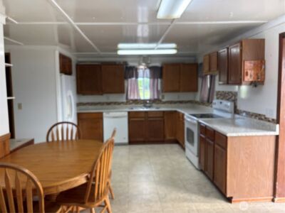 221 Third Street , Brewster, WA 98812 - Photo 12