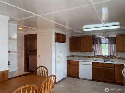 221 Third Street , Brewster, WA 98812 - Photo 13