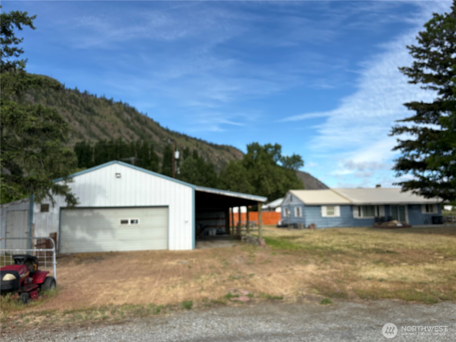 221 Third Street , Brewster, WA 98812