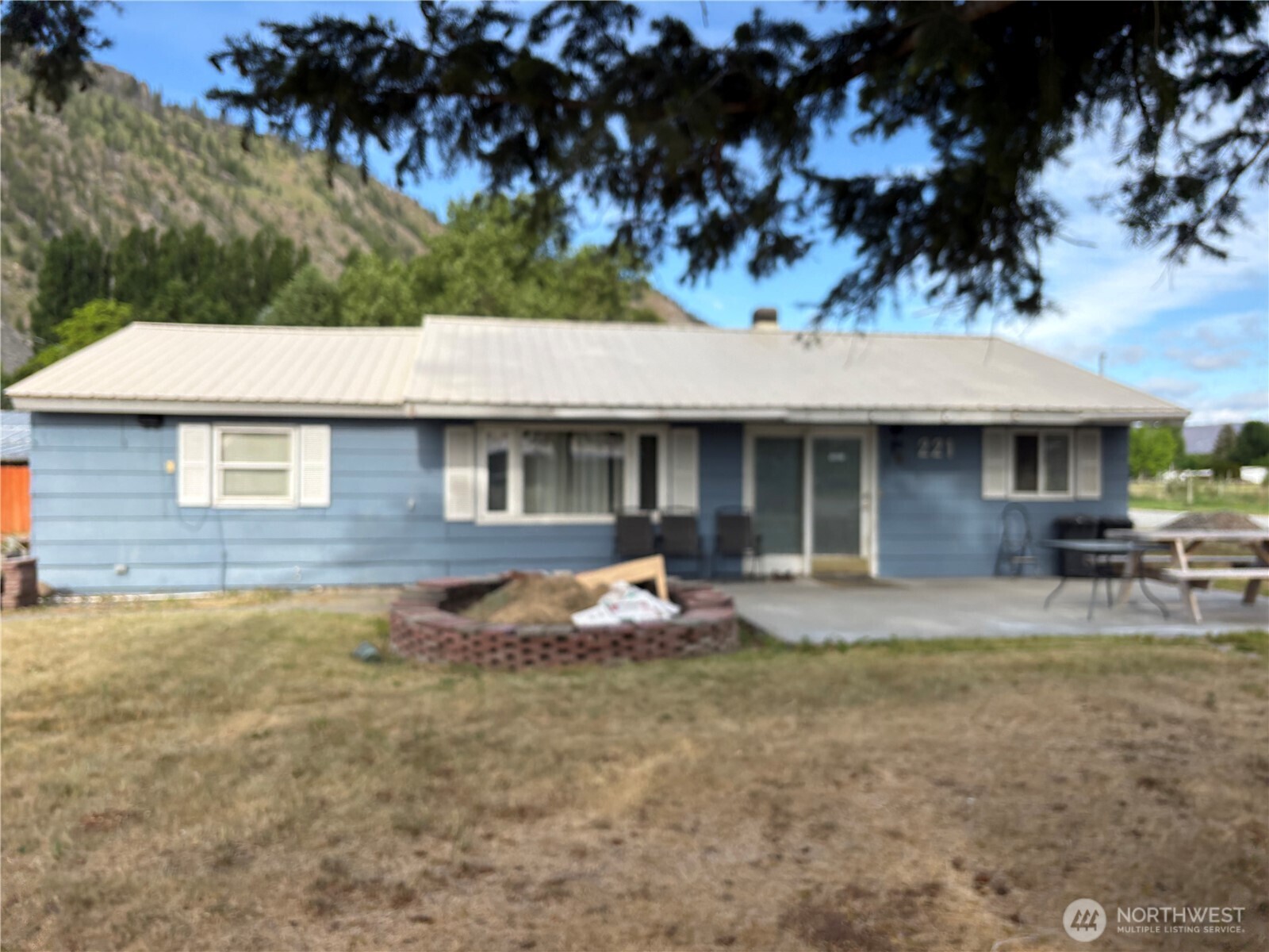 221 Third Street , Brewster, WA 98812