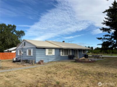 221 Third Street , Brewster, WA 98812 - Photo 7