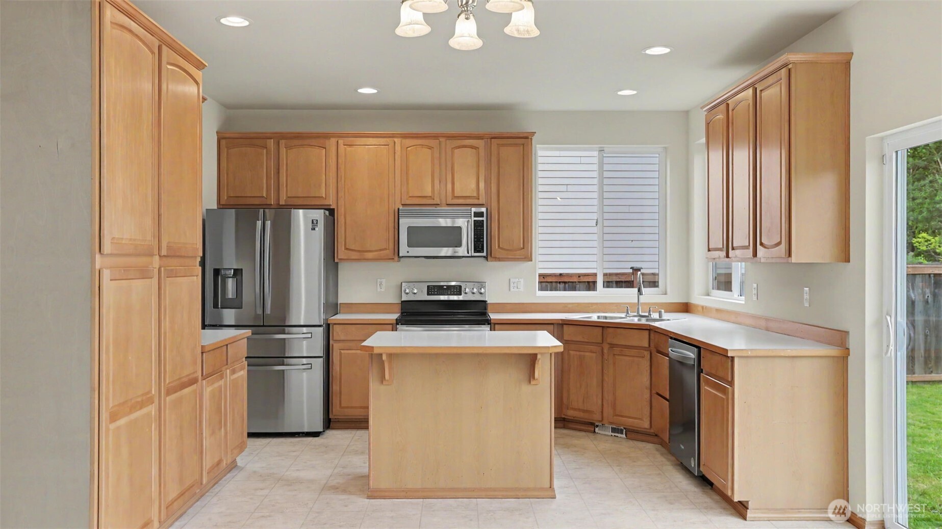 811 Williams Street NW, Orting, WA 98360