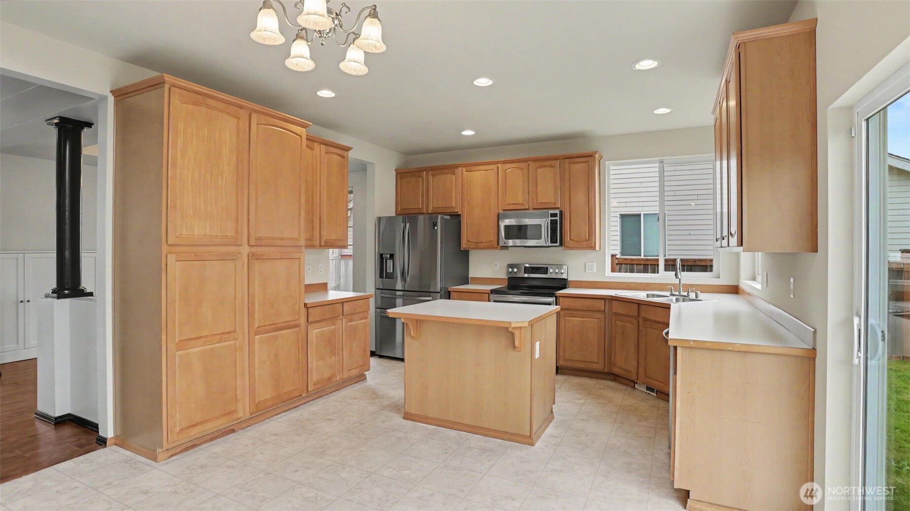 811 Williams Street NW, Orting, WA 98360
