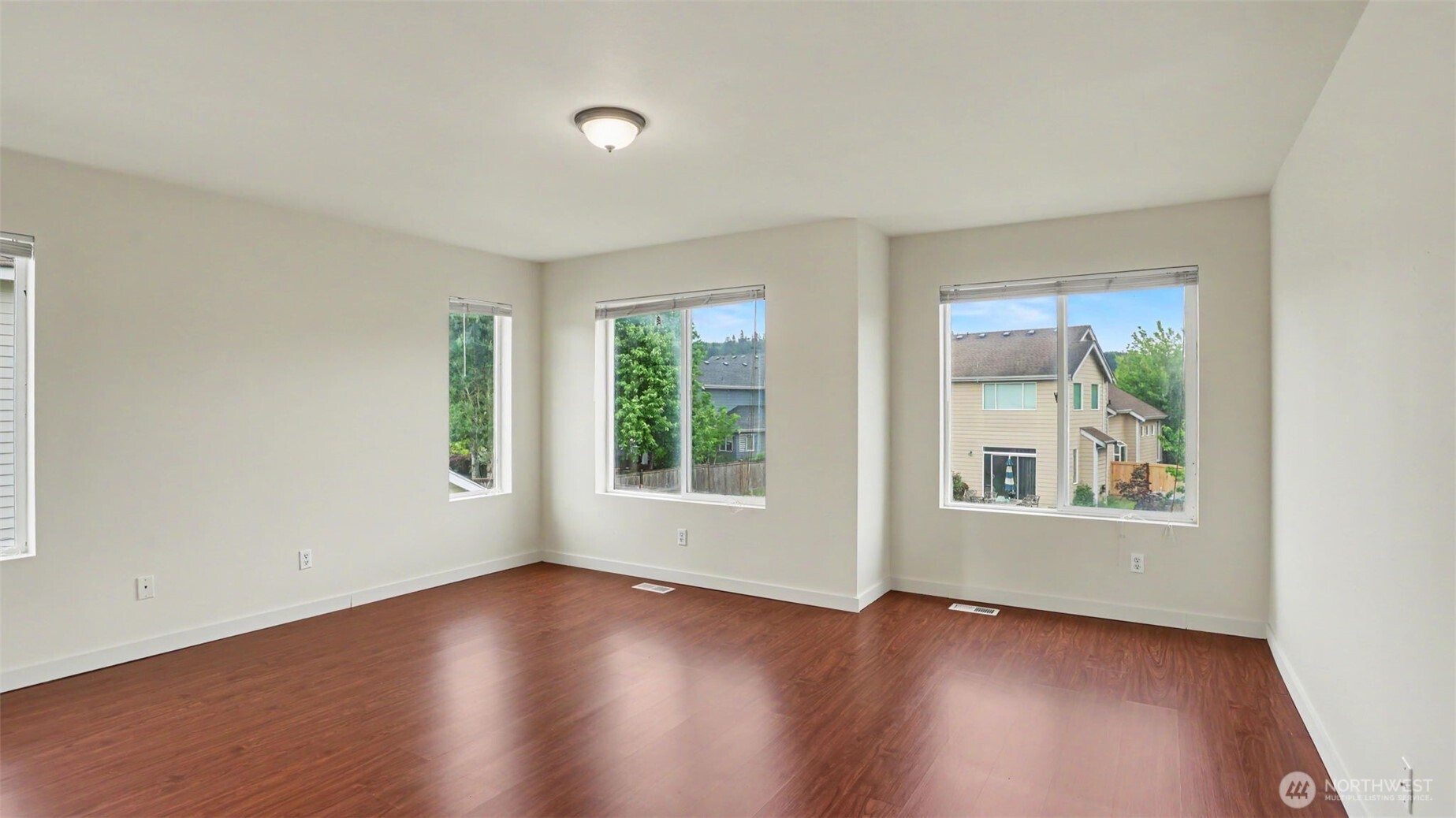 811 Williams Street NW, Orting, WA 98360