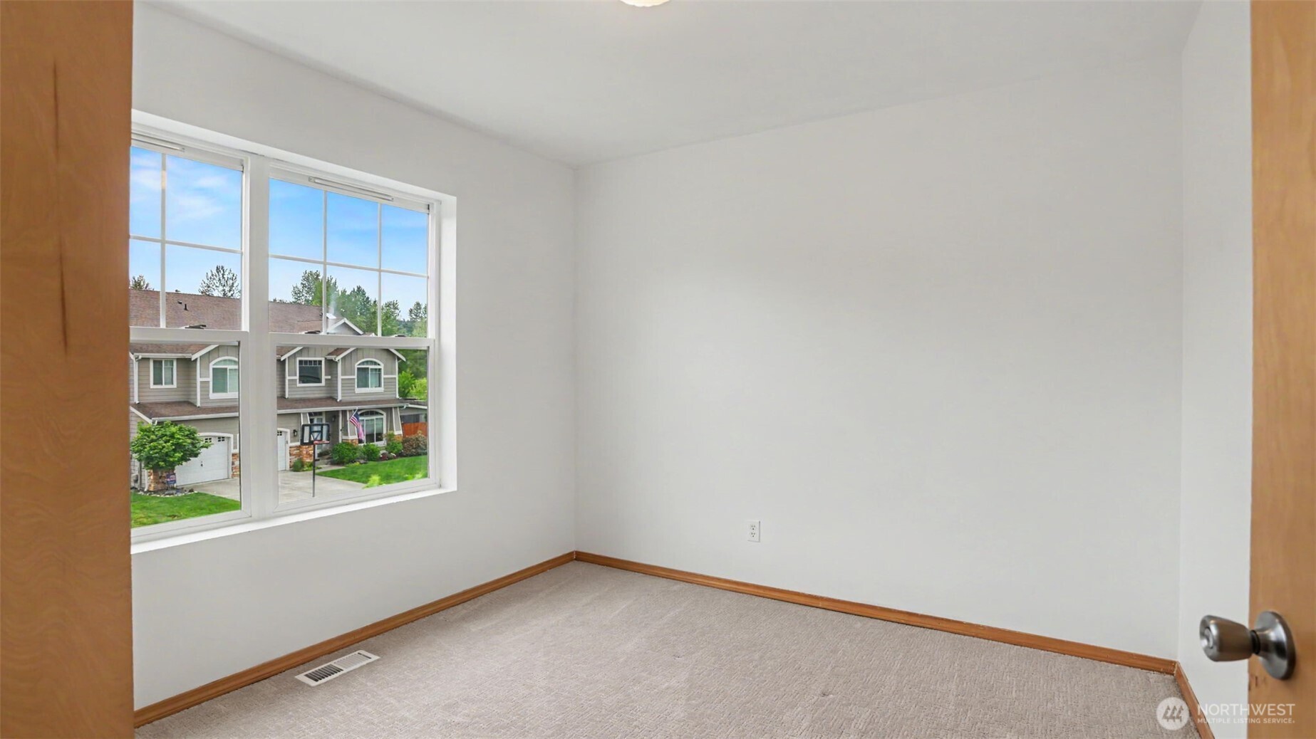 811 Williams Street NW, Orting, WA 98360