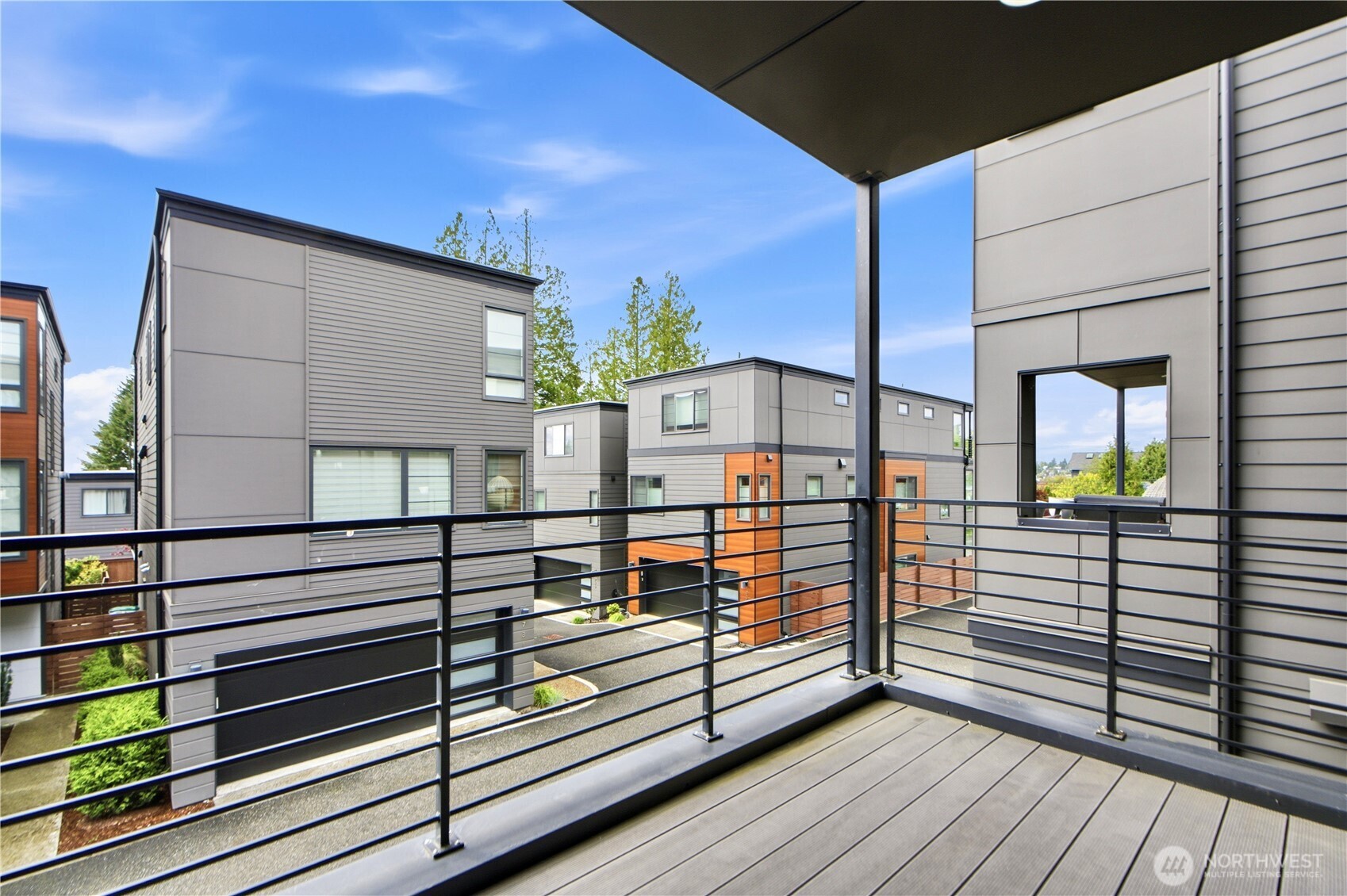 732 4th Court S #A, Kirkland, WA 98033