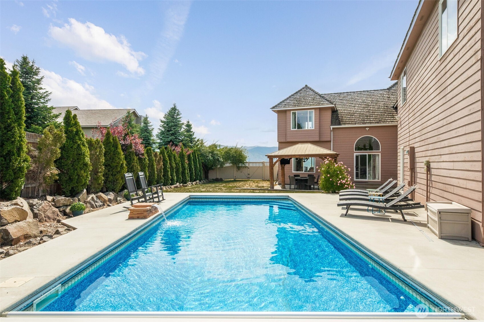 2330 Fancher Heights Boulevard , East Wenatchee, WA 98802