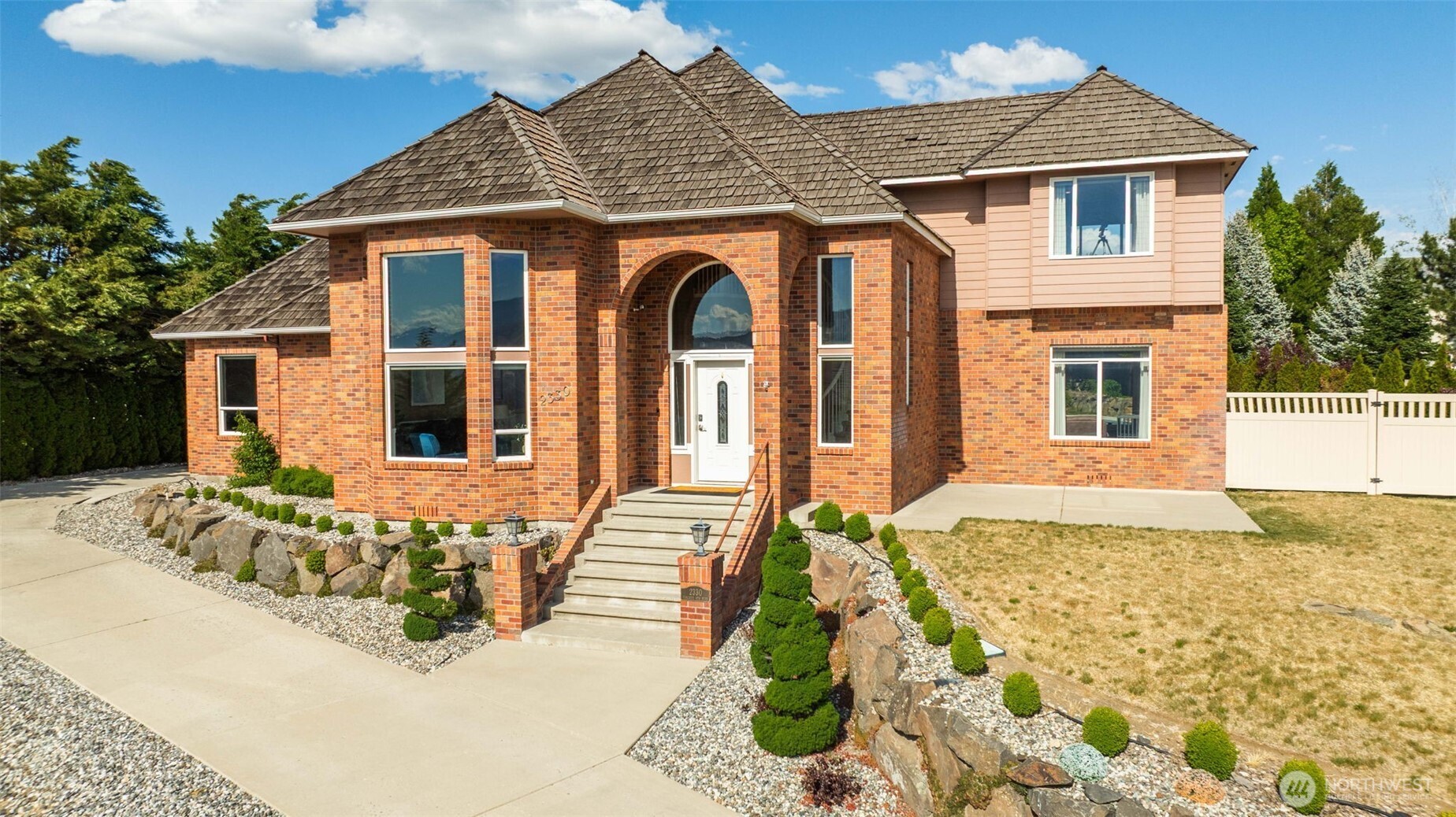 2330 Fancher Heights Boulevard , East Wenatchee, WA 98802