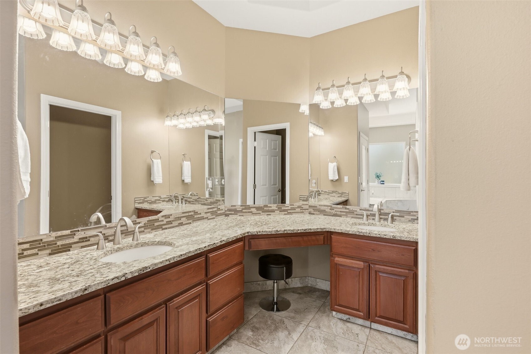 2330 Fancher Heights Boulevard , East Wenatchee, WA 98802