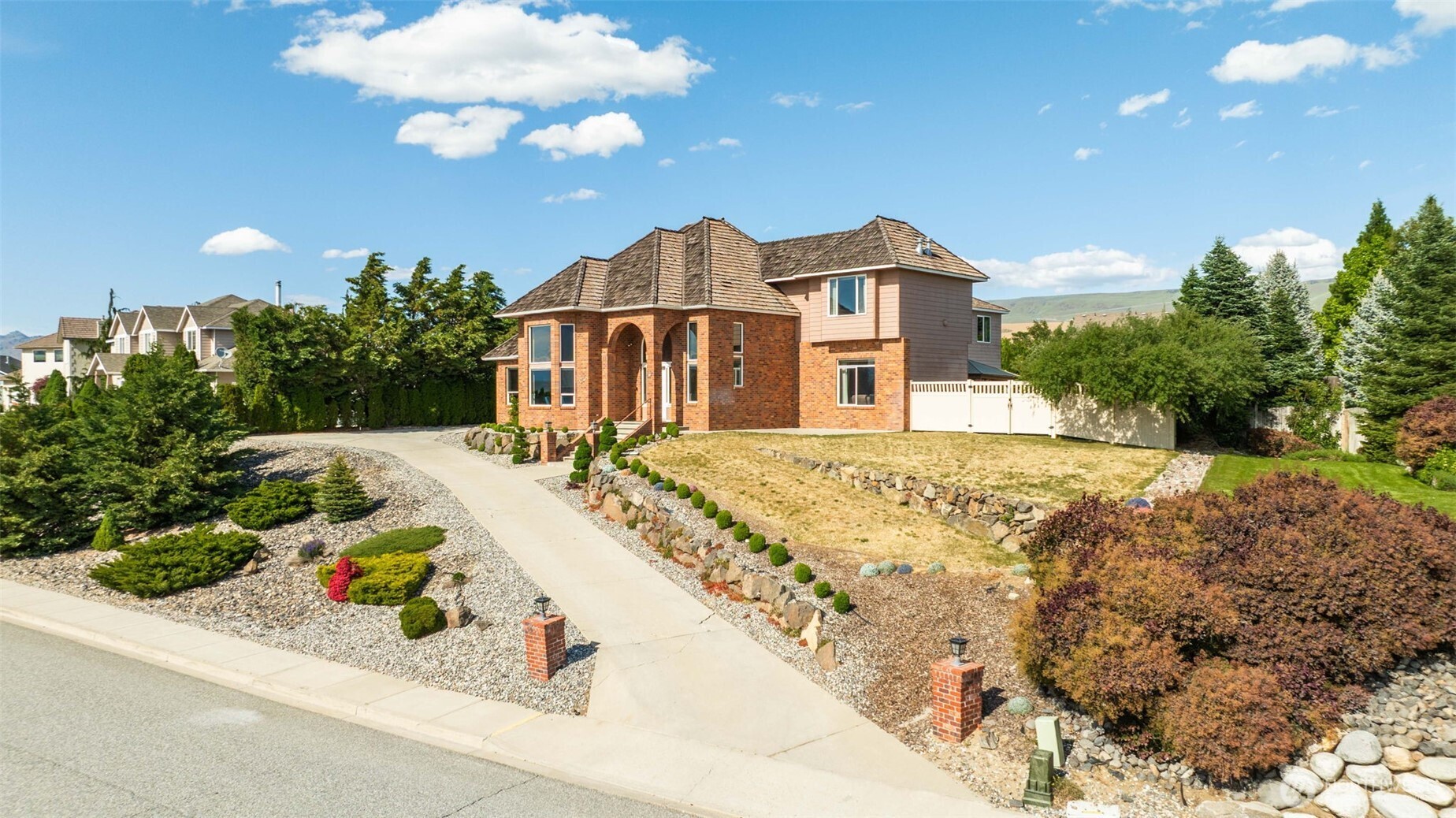 2330 Fancher Heights Boulevard , East Wenatchee, WA 98802