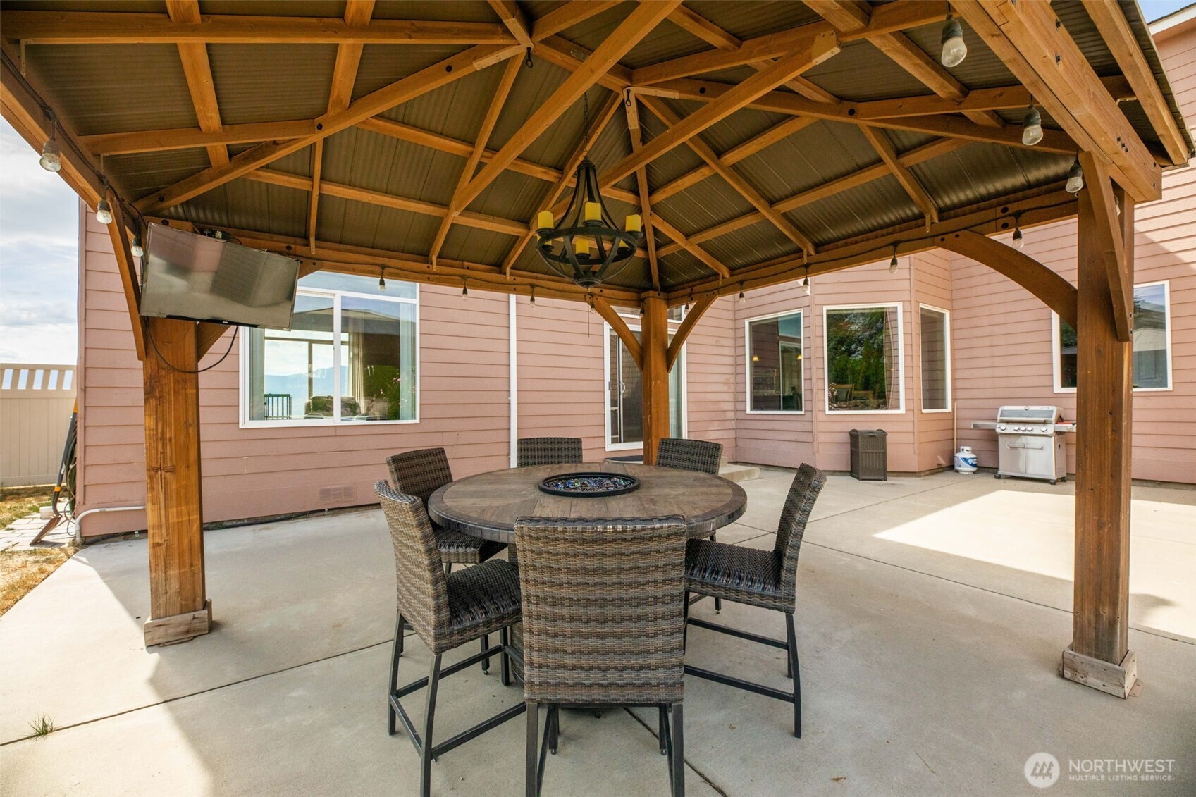 2330 Fancher Heights Boulevard , East Wenatchee, WA 98802