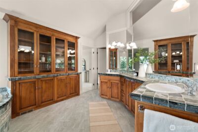 15889 25th Avenue SW, Burien, WA 98166-2605 - Photo 24