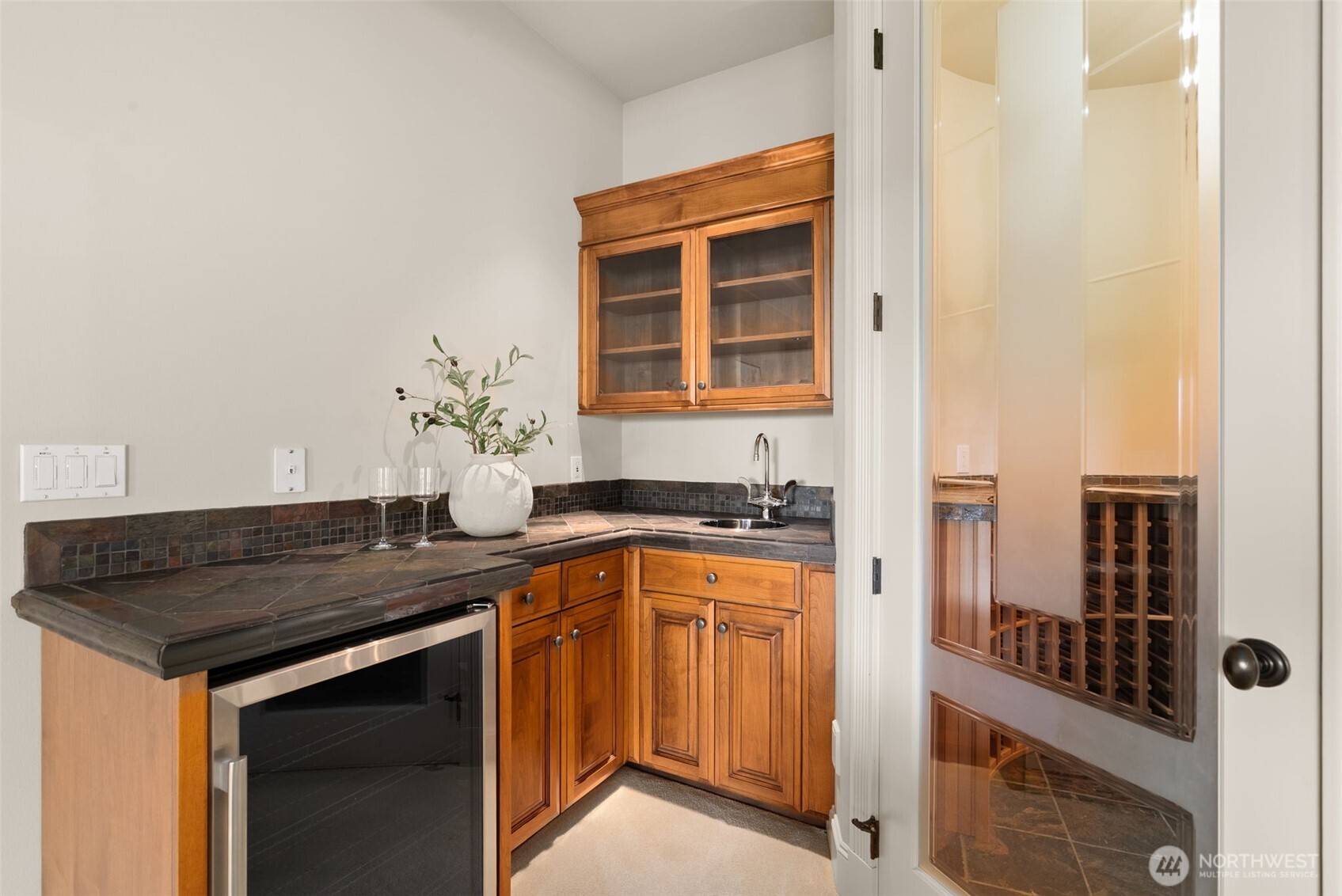 15889 25th Avenue SW, Burien, WA 98166-2605