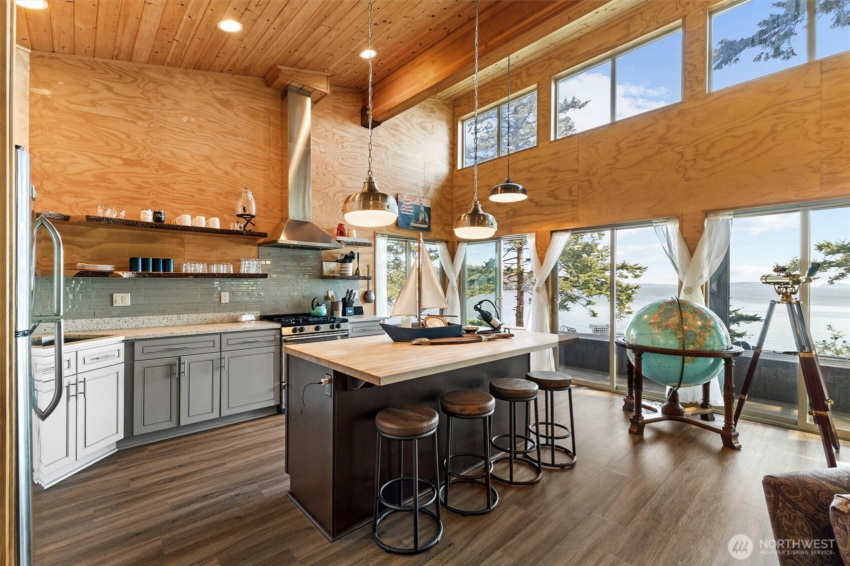 12 Eliza Island , Bellingham, WA 98226