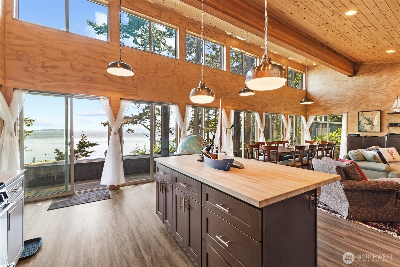 12 Eliza Island , Bellingham, WA 98226