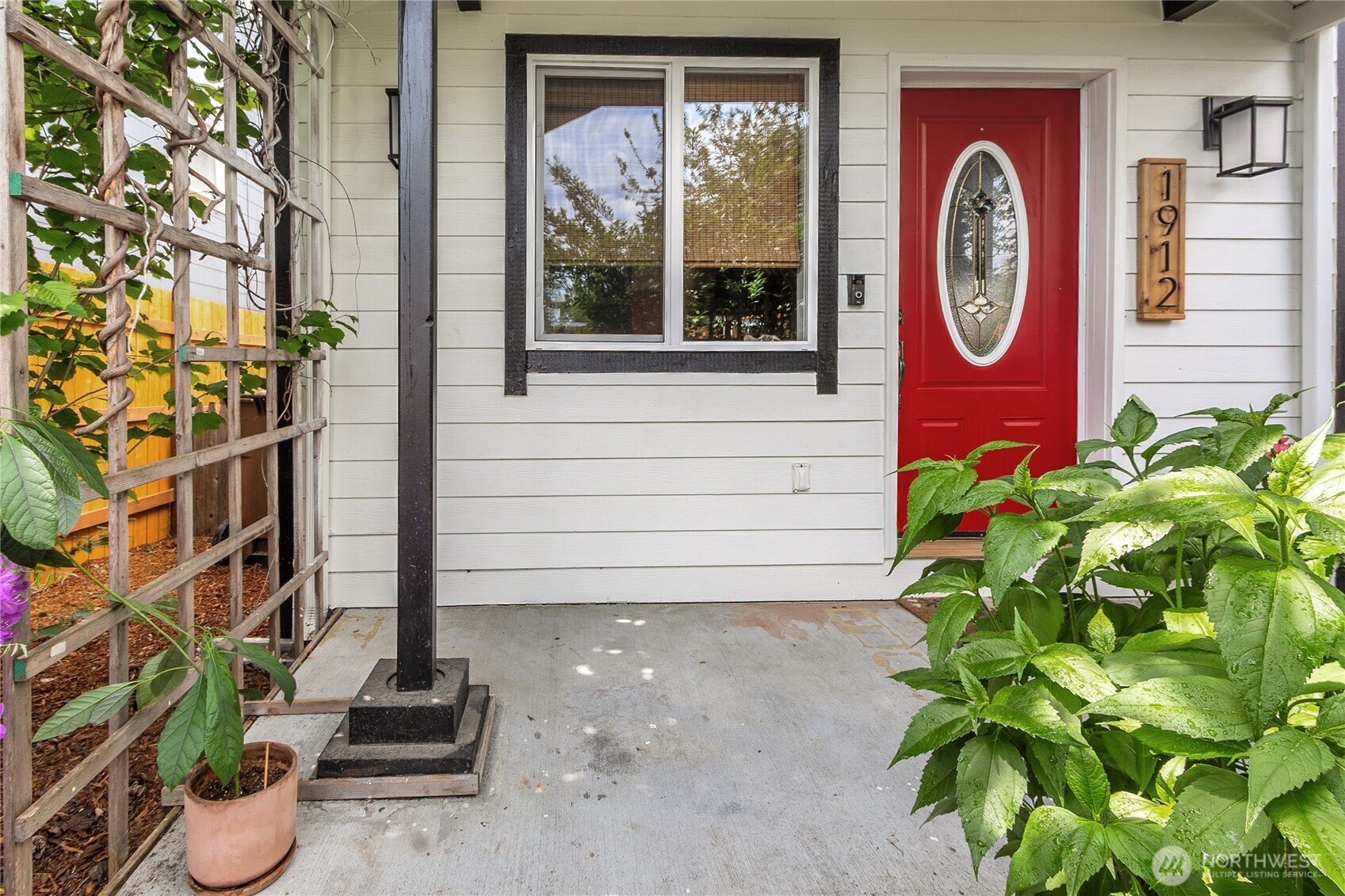 1912 Martin Luther King Jr Way , Tacoma, WA 98405