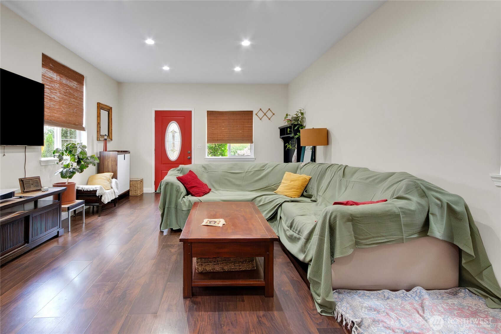 1912 Martin Luther King Jr Way , Tacoma, WA 98405