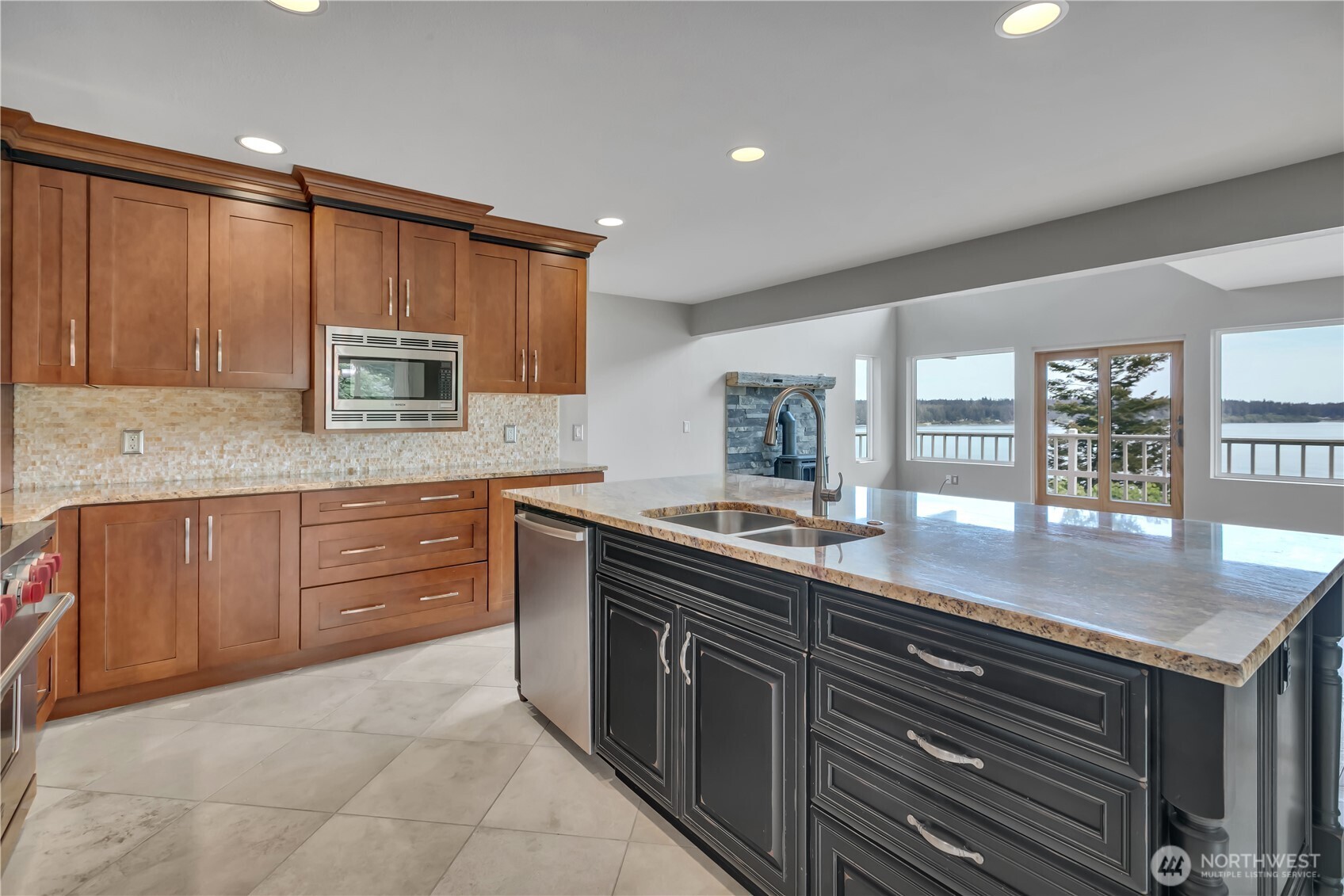 2653 NE Fern Glen Road , Poulsbo, WA 98370