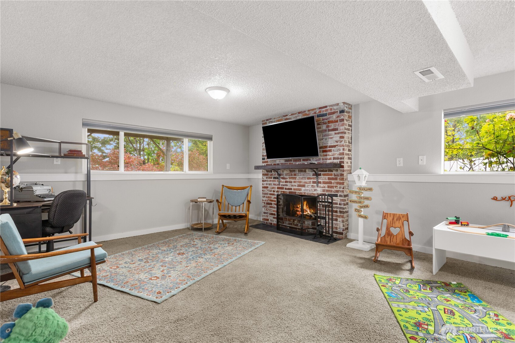 4829 S 166th St , SeaTac, WA 98188