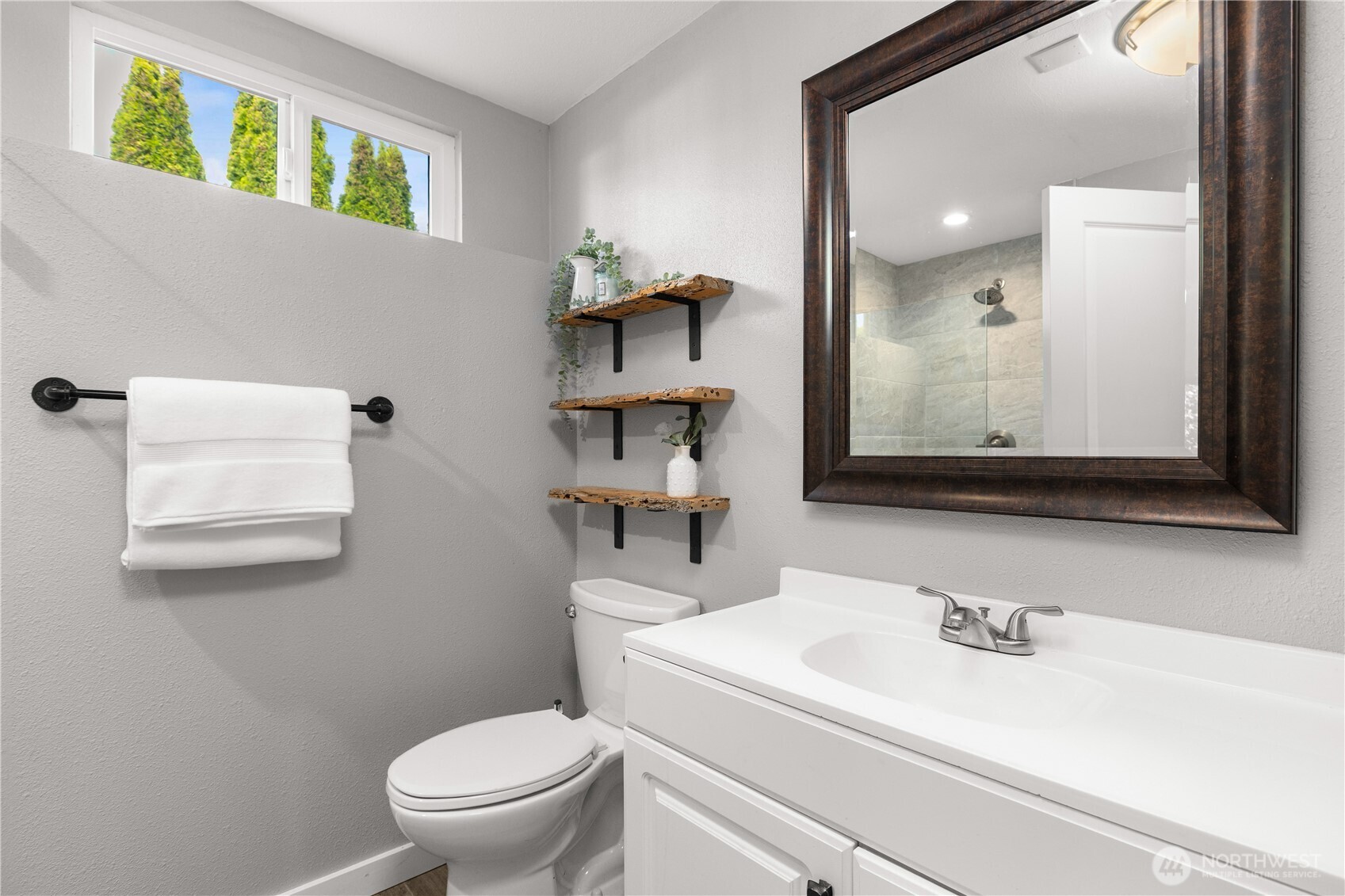 4829 S 166th St , SeaTac, WA 98188
